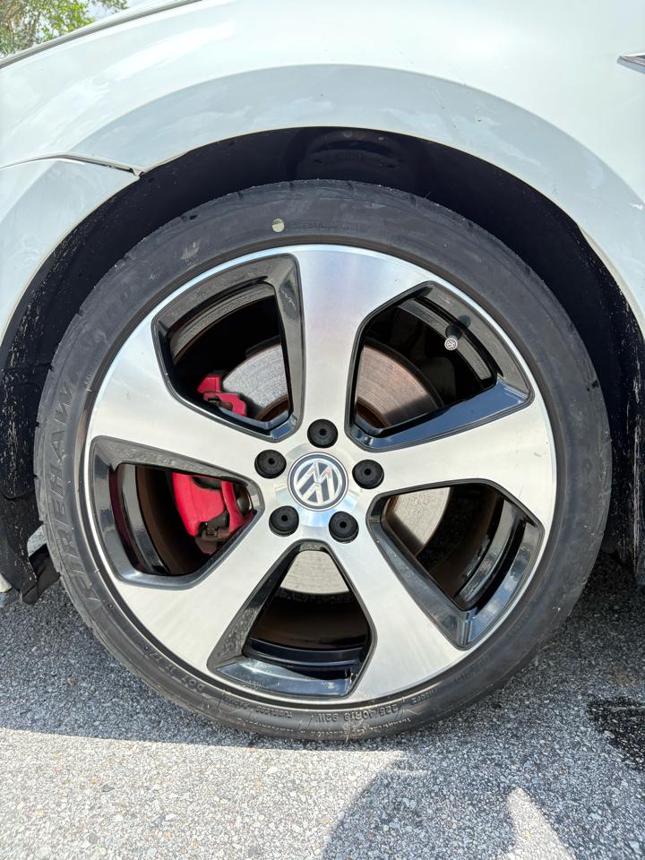 Volkswagen GTI SE 6M 4-Door 2015