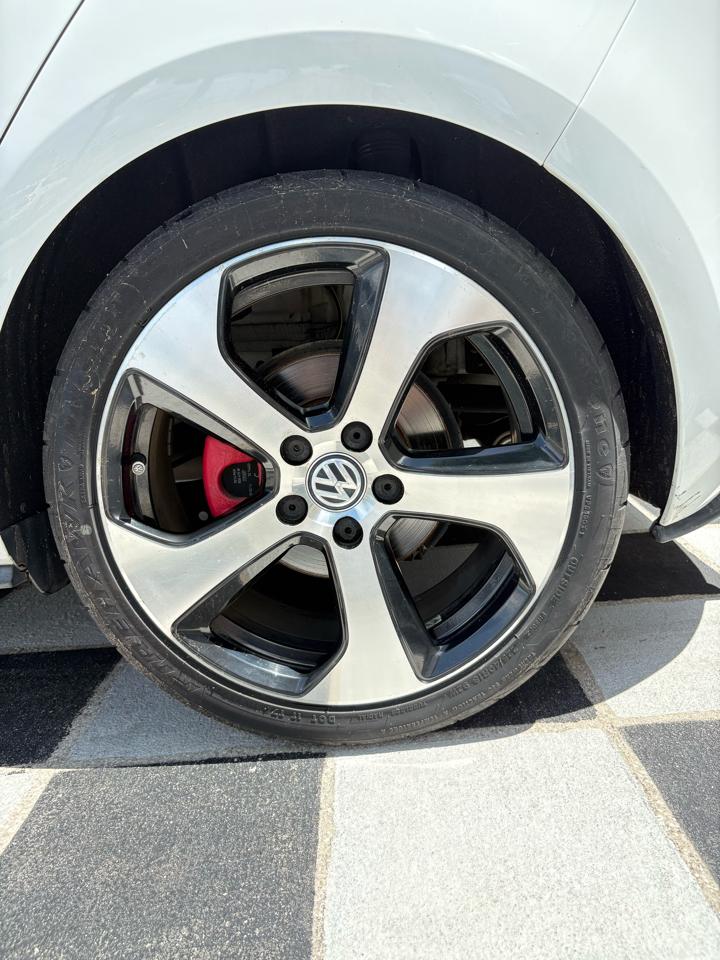 Volkswagen GTI SE 6M 4-Door 2015