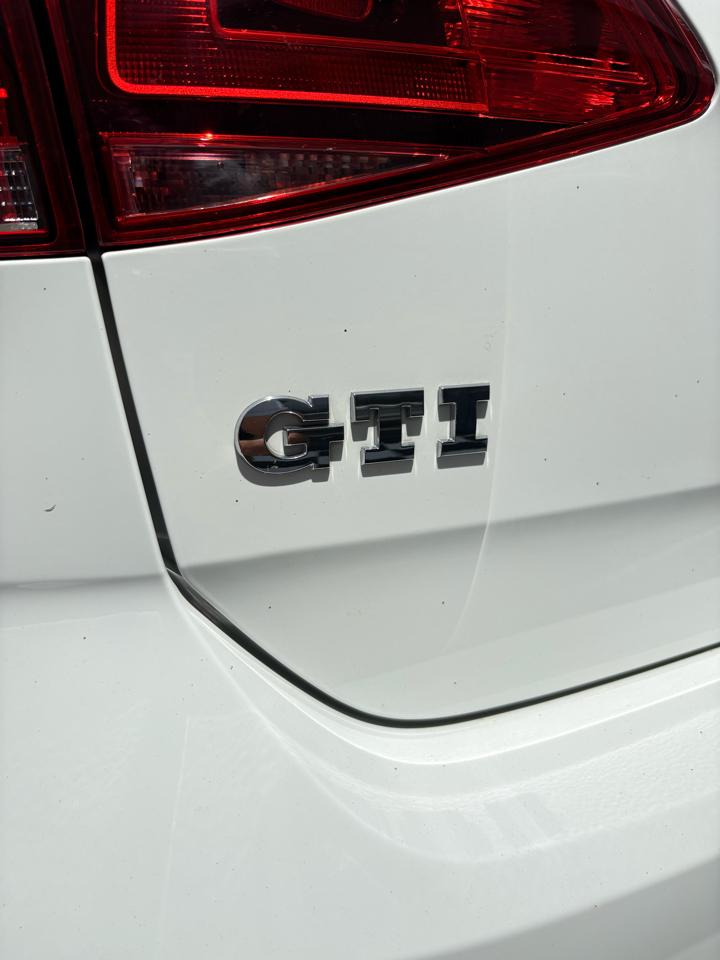 Volkswagen GTI SE 6M 4-Door 2015