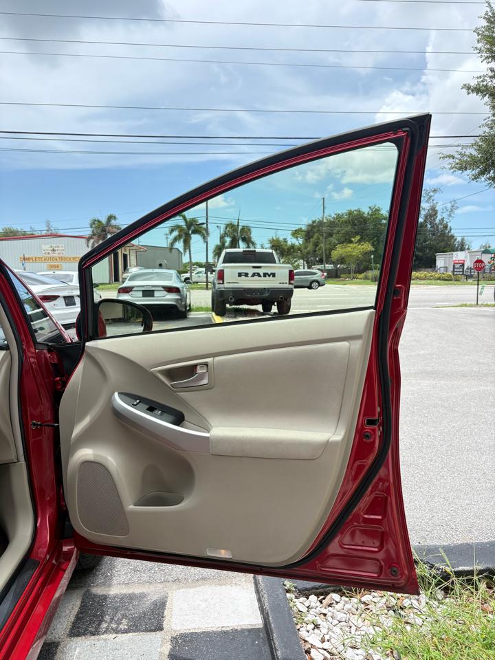 Toyota Prius Three 2014