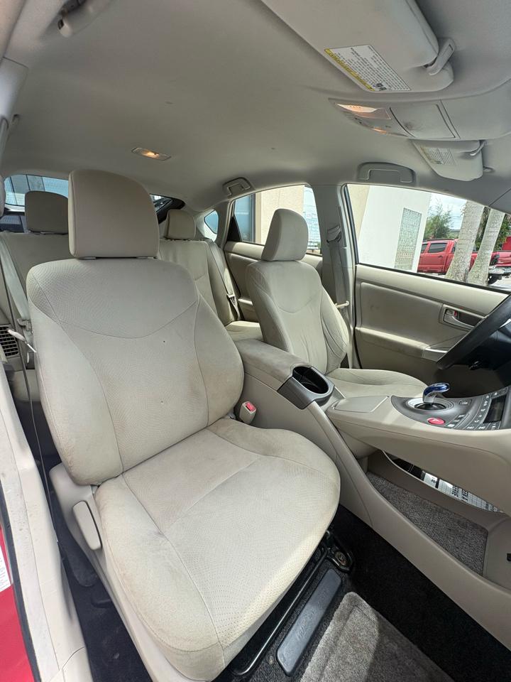Toyota Prius Three 2014