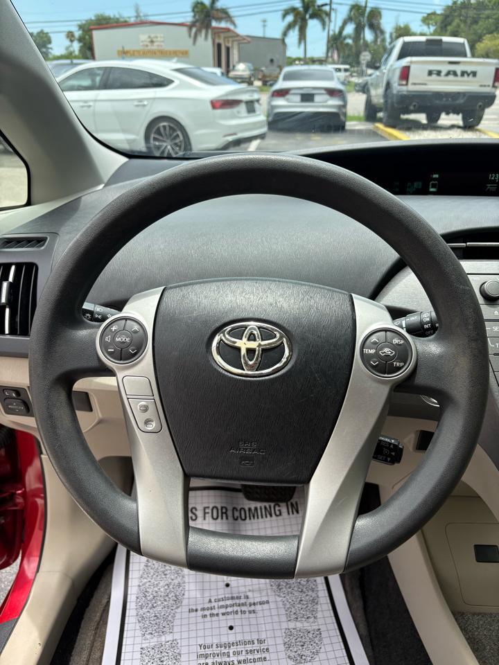 Toyota Prius Three 2014