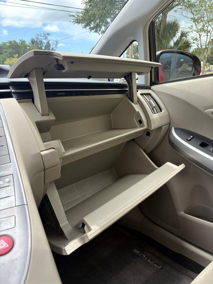 Toyota Prius Three 2014