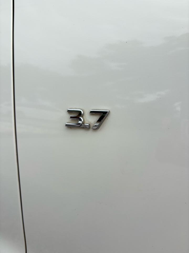 Infiniti Q70 3.7 2015