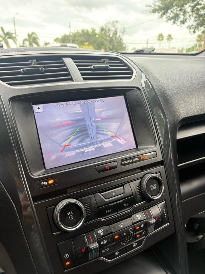 Ford Explorer XLT FWD 2018