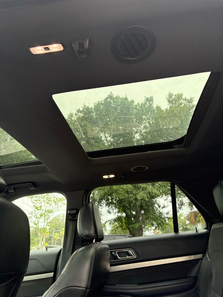Ford Explorer XLT FWD 2018
