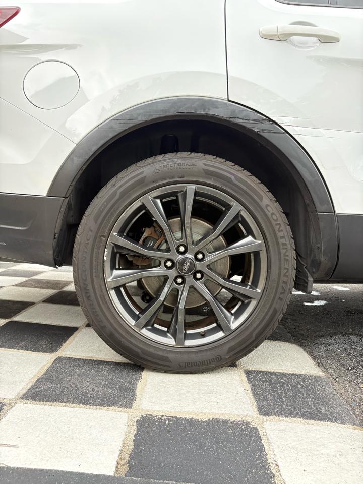 Ford Explorer XLT FWD 2018