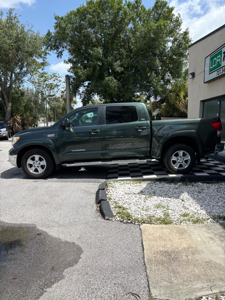 Toyota Tundra SR5 CrewMax 6AT 2WD 2007