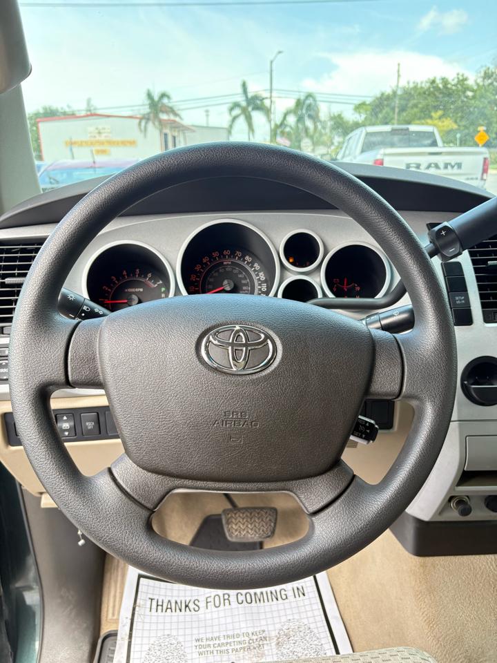 Toyota Tundra SR5 CrewMax 6AT 2WD 2007