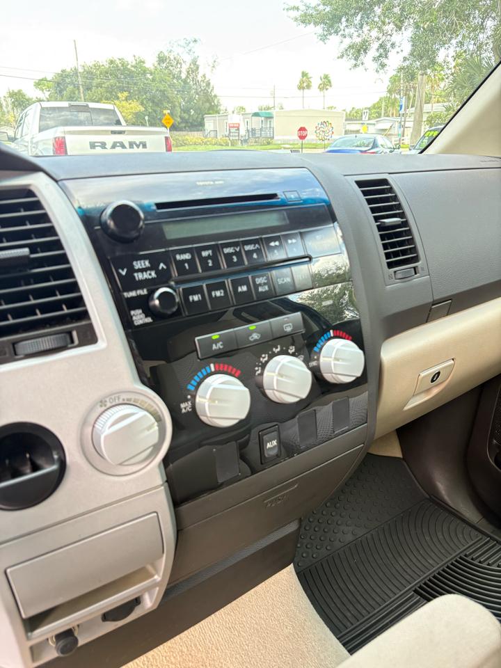 Toyota Tundra SR5 CrewMax 6AT 2WD 2007