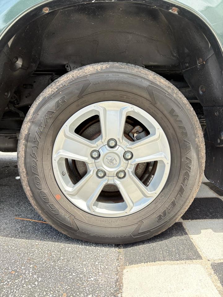 Toyota Tundra SR5 CrewMax 6AT 2WD 2007