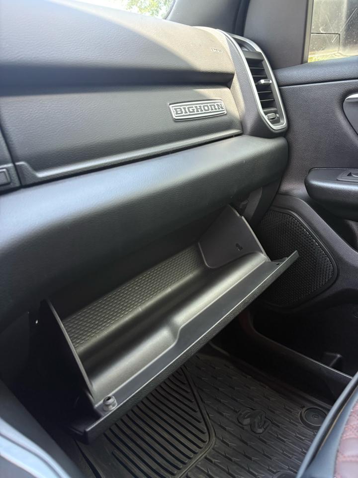 RAM 1500 Big Horn Quad Cab 4WD 2022