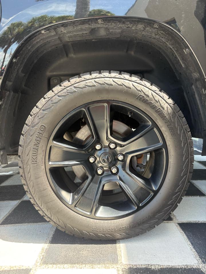 RAM 1500 Big Horn Quad Cab 4WD 2022