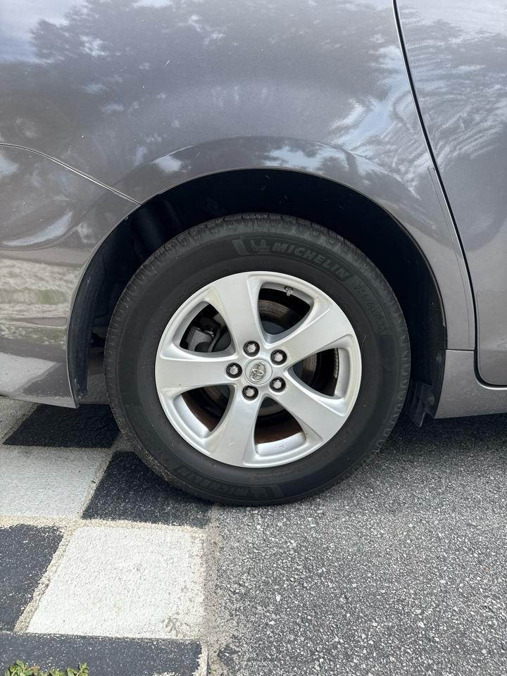 Toyota Sienna LE FWD 8-Passenger V6 2016
