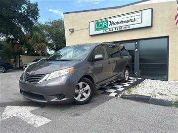 2016 Toyota Sienna LE FWD 8-Passenger V6