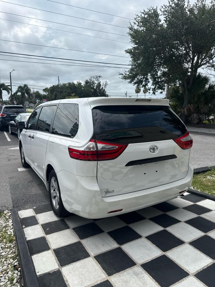 Toyota Sienna L FWD 7-Passenger V6 2016