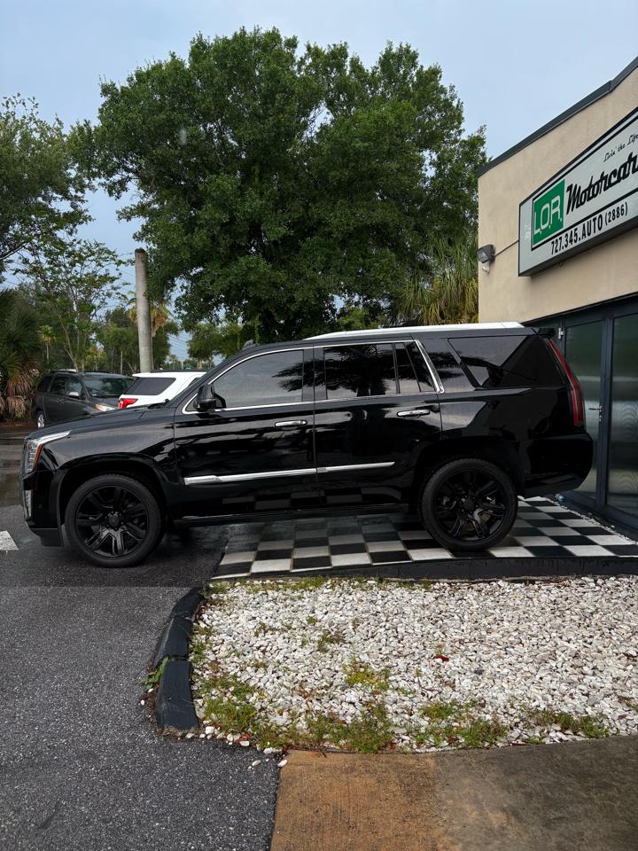 Cadillac Escalade Premium 2WD 2017