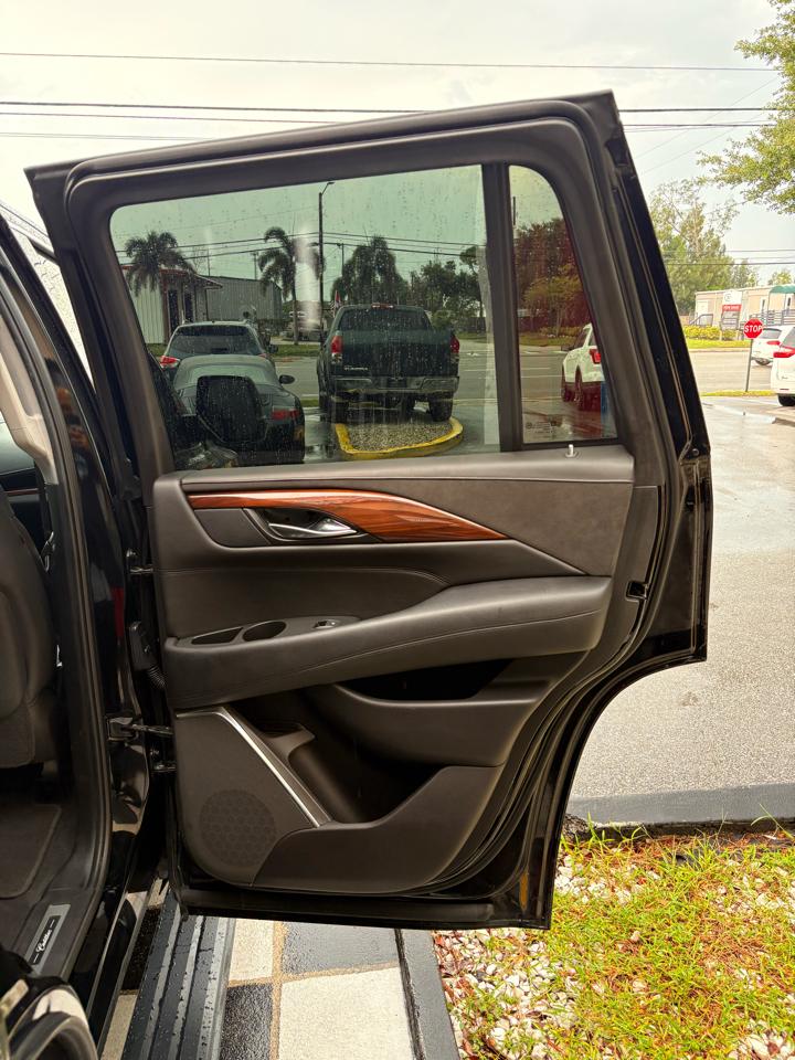 Cadillac Escalade Premium 2WD 2017