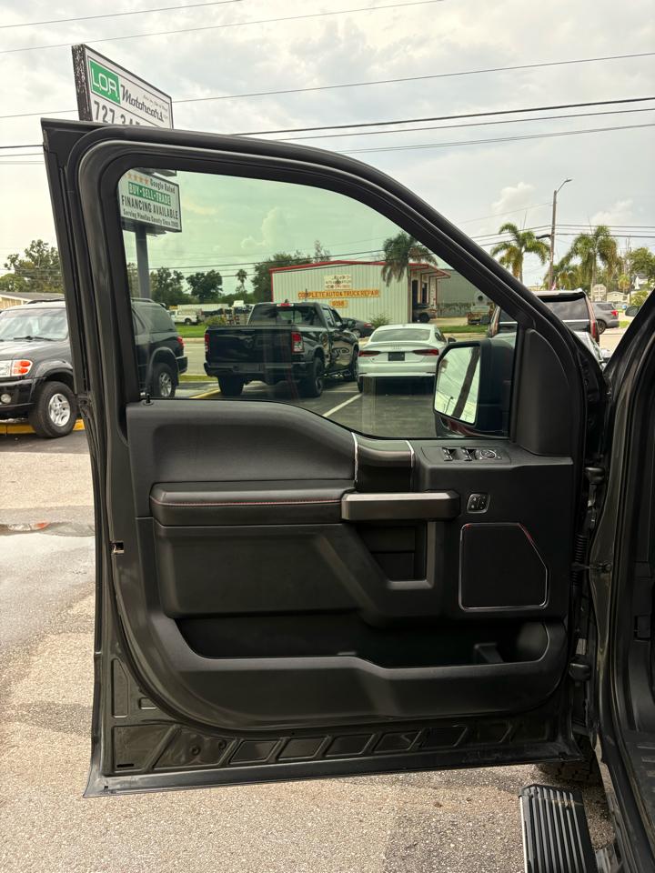 Ford F-150 Lariat SuperCrew 4WD 2019