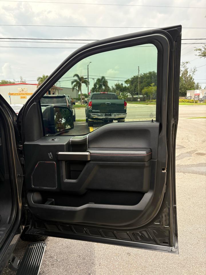 Ford F-150 Lariat SuperCrew 4WD 2019