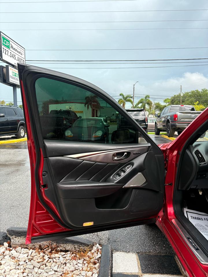 Infiniti Q50 Red Sport 400 AWD 2019