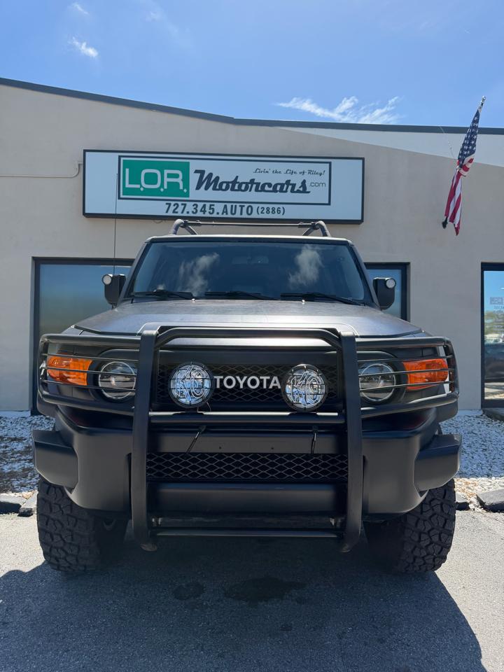 Toyota FJ Cruiser 4WD 2011