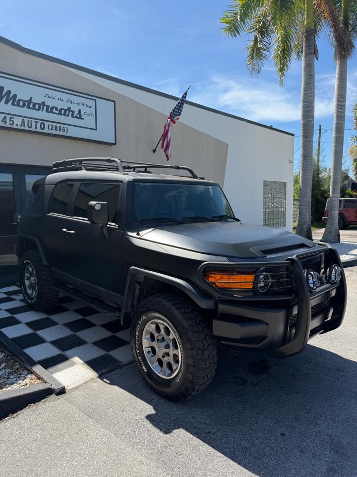 Toyota FJ Cruiser 4WD 2011