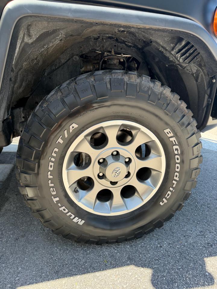 Toyota FJ Cruiser 4WD 2011