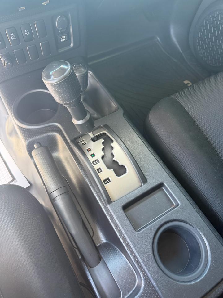 Toyota FJ Cruiser 4WD 2011