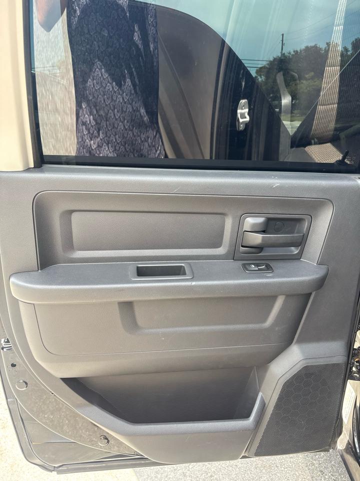 RAM 3500 ST Crew Cab 4WD 2012