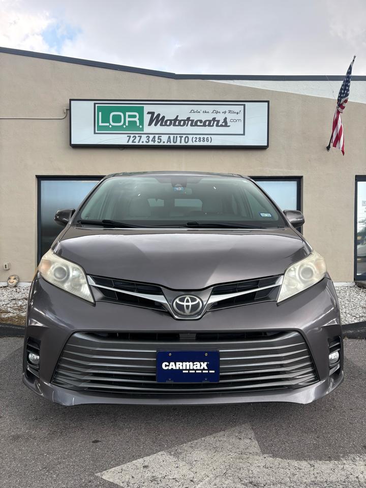 Toyota Sienna Limited Premium 7-Passenger 2018