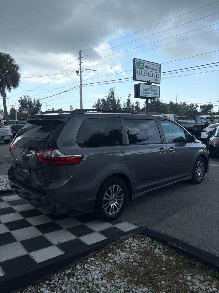 Toyota Sienna Limited Premium 7-Passenger 2018