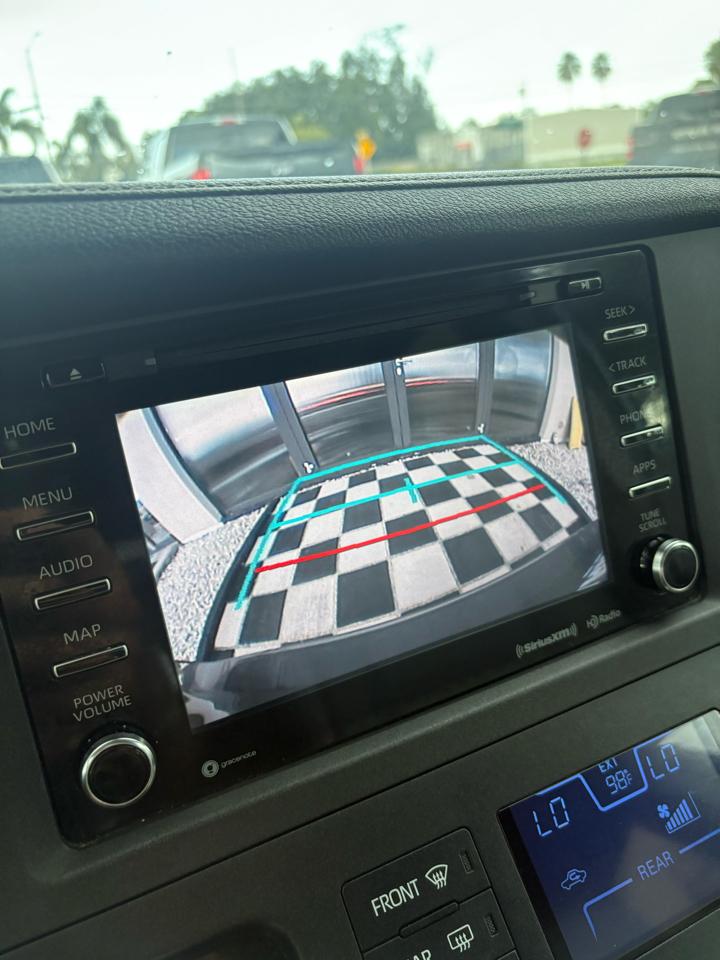 Toyota Sienna Limited Premium 7-Passenger 2018