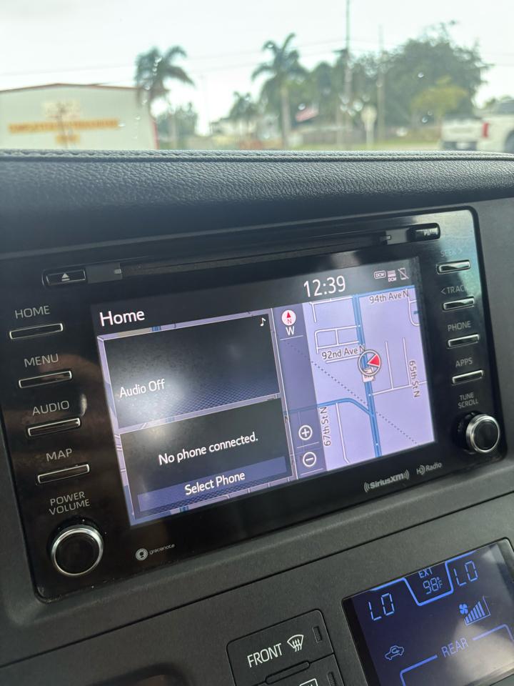 Toyota Sienna Limited Premium 7-Passenger 2018