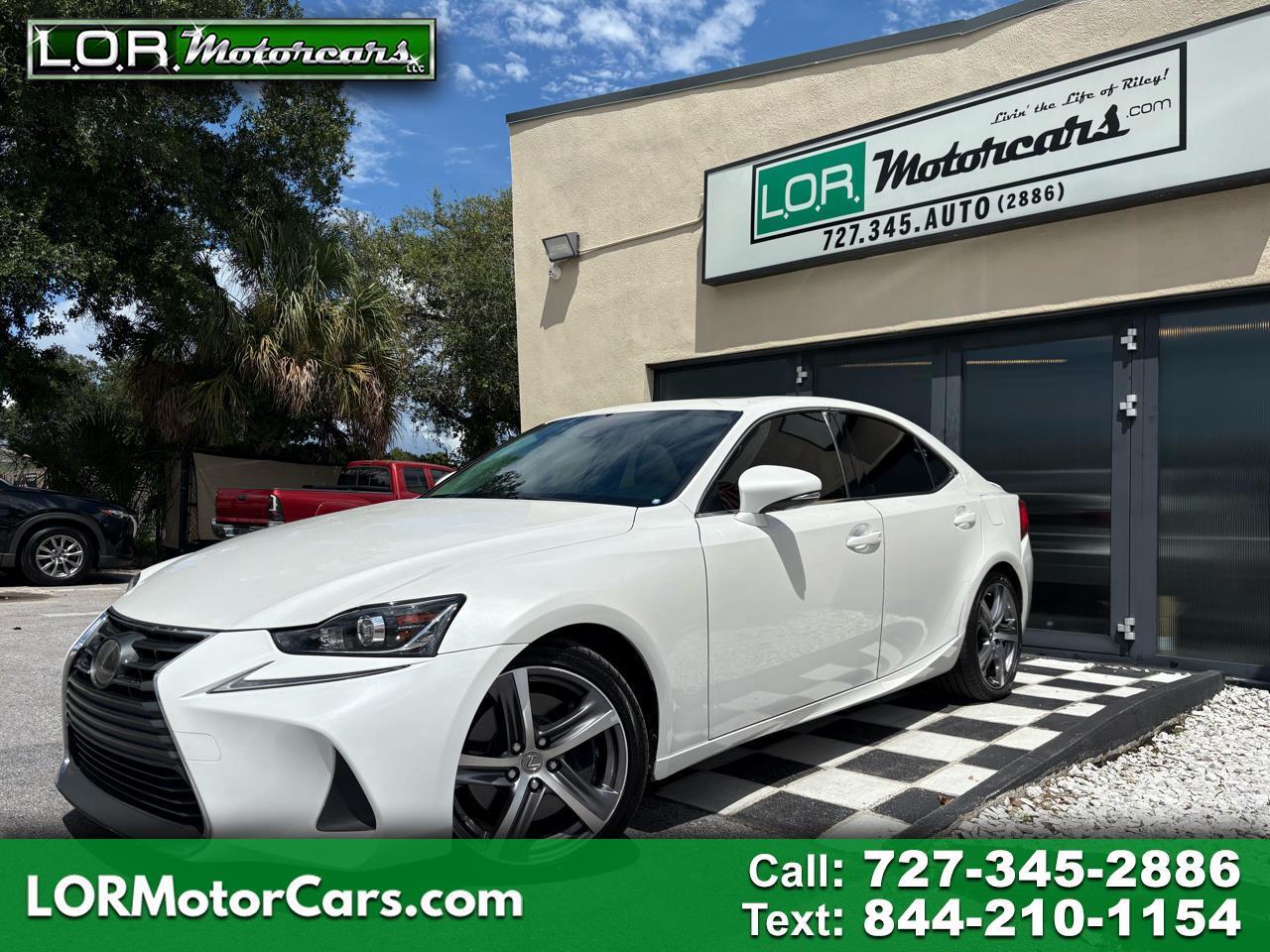 Lexus IS 300 RWD 2018