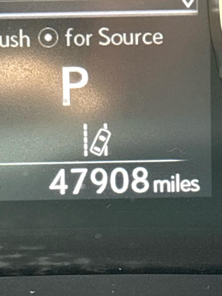 Lexus IS 300 RWD 2018