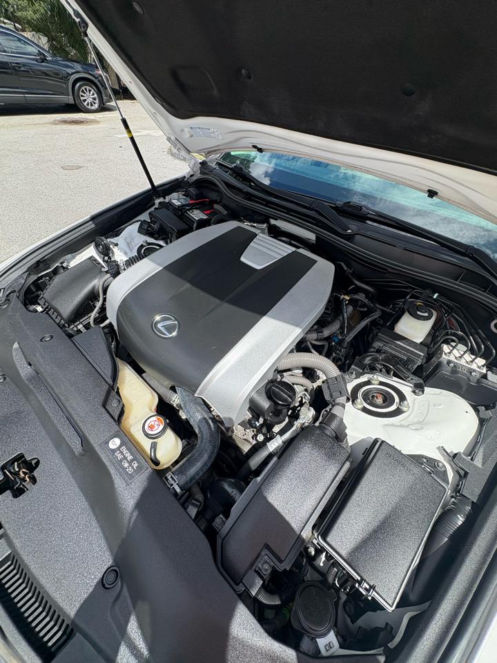 Lexus IS 300 RWD 2018