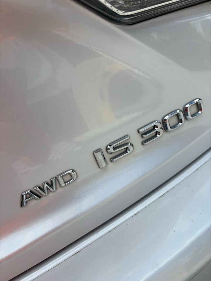 Lexus IS 300 RWD 2018