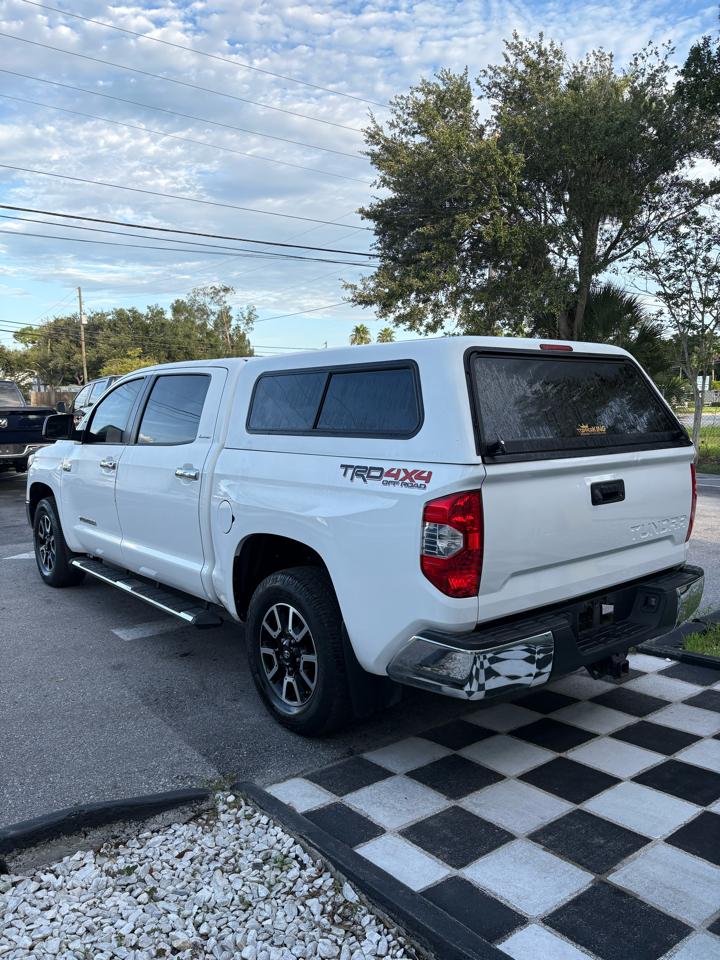 Toyota Tundra Limited 5.7L FFV CrewMax 4WD 2018