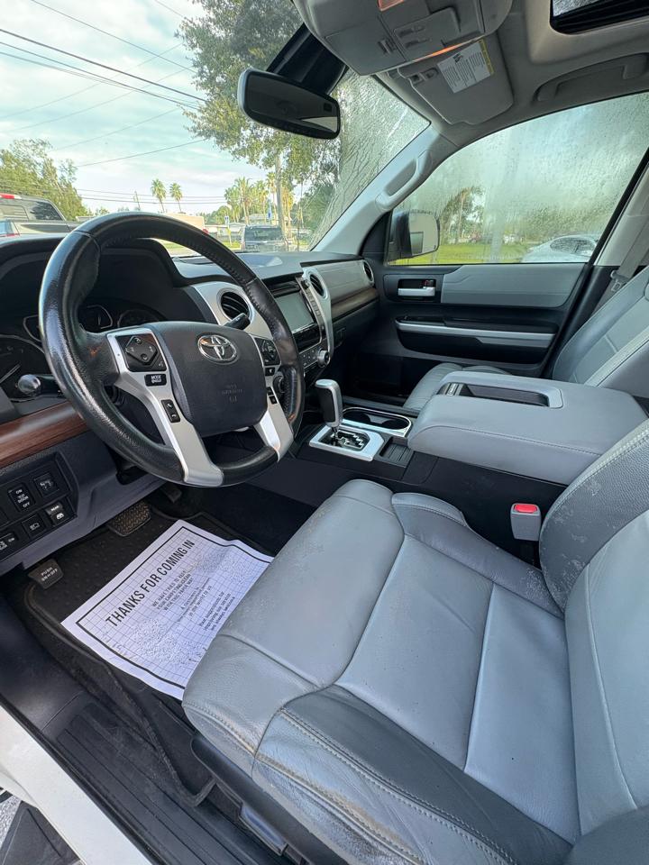 Toyota Tundra Limited 5.7L FFV CrewMax 4WD 2018