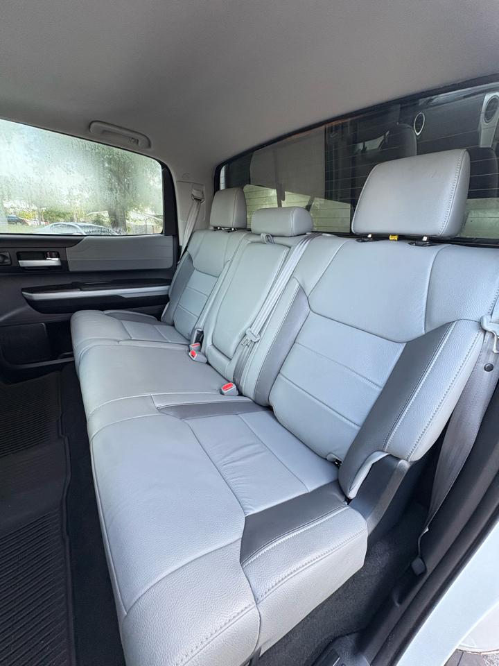 Toyota Tundra Limited 5.7L FFV CrewMax 4WD 2018