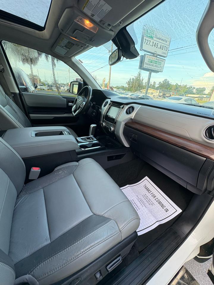 Toyota Tundra Limited 5.7L FFV CrewMax 4WD 2018