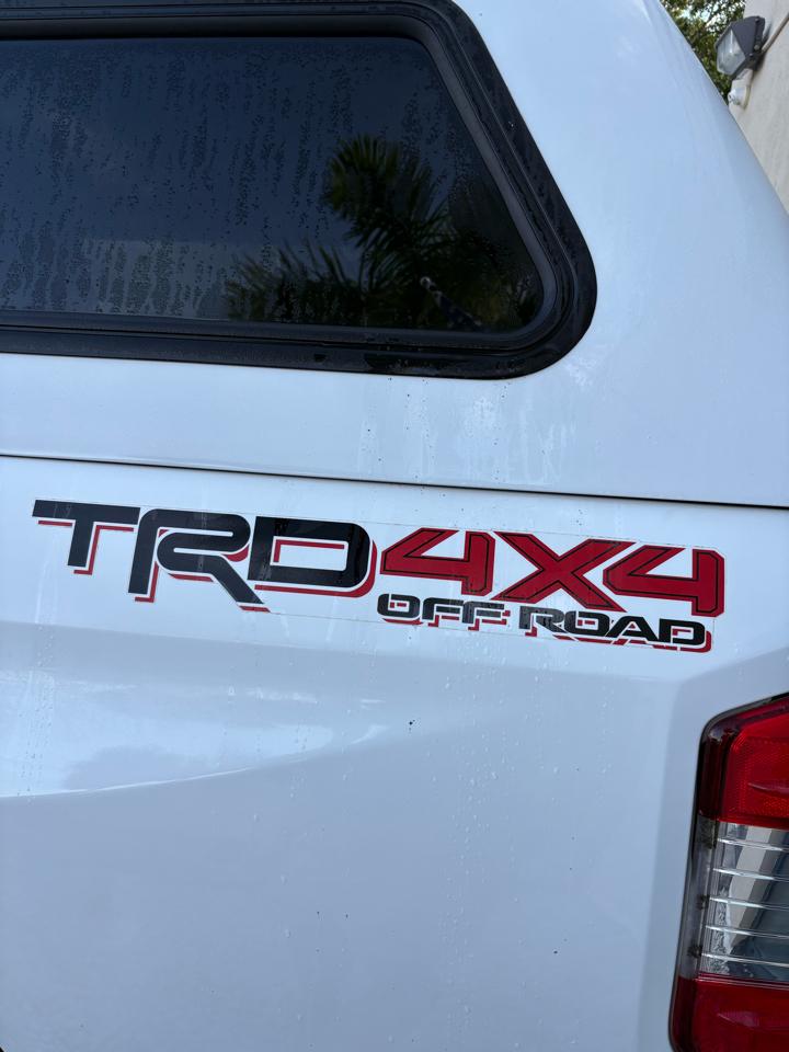 Toyota Tundra Limited 5.7L FFV CrewMax 4WD 2018