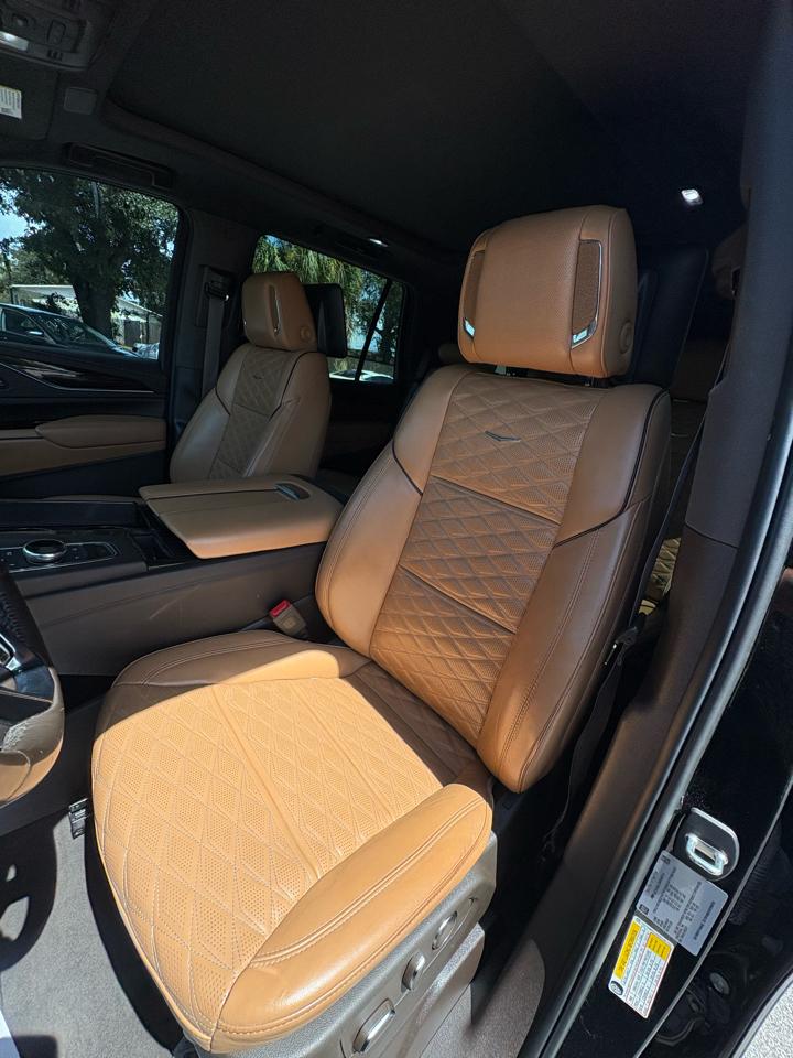 Cadillac Escalade Premium Luxury AWD 2021