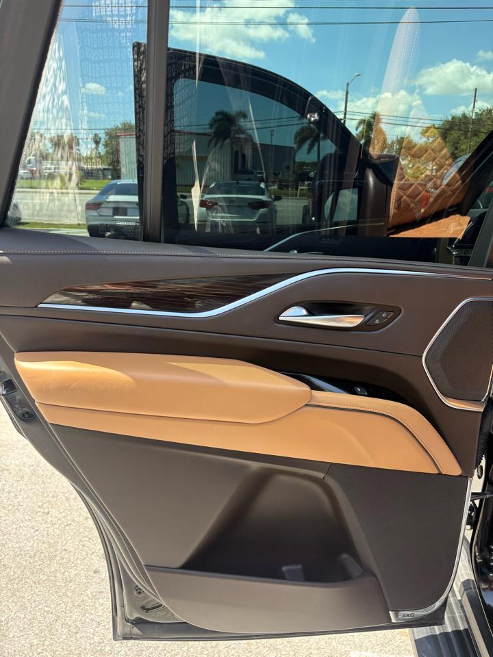 Cadillac Escalade Premium Luxury AWD 2021