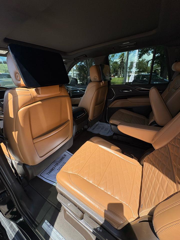 Cadillac Escalade Premium Luxury AWD 2021