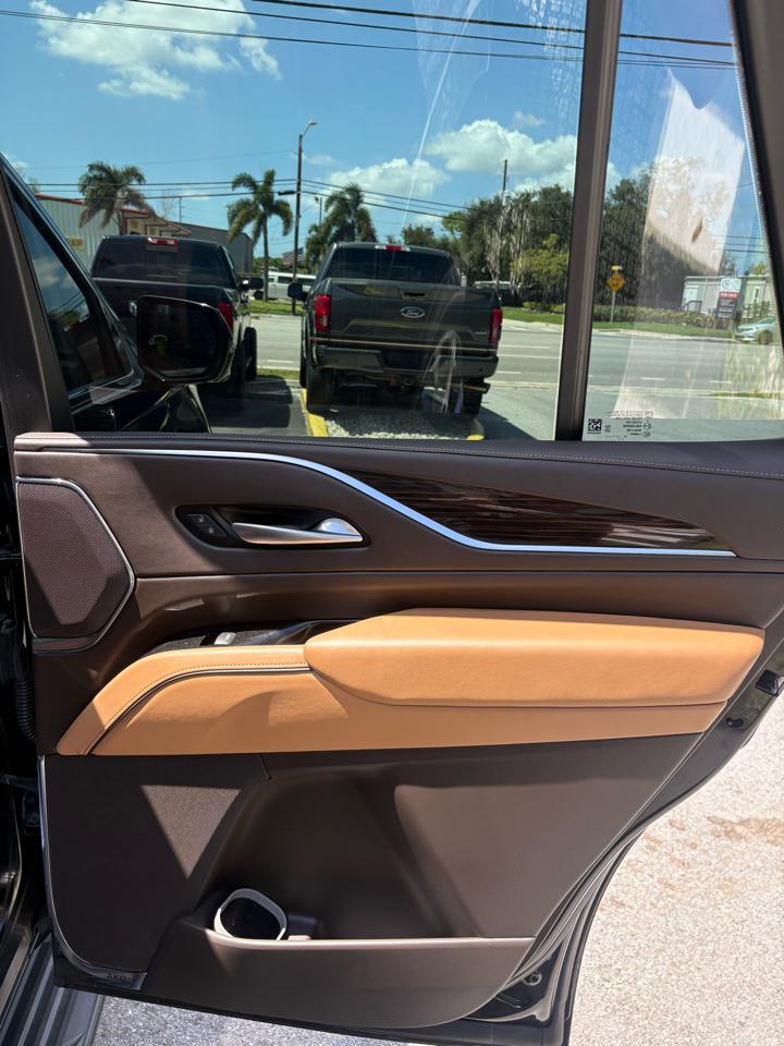 Cadillac Escalade Premium Luxury AWD 2021
