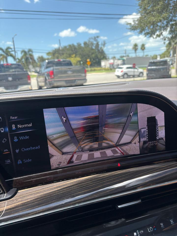 Cadillac Escalade Premium Luxury AWD 2021
