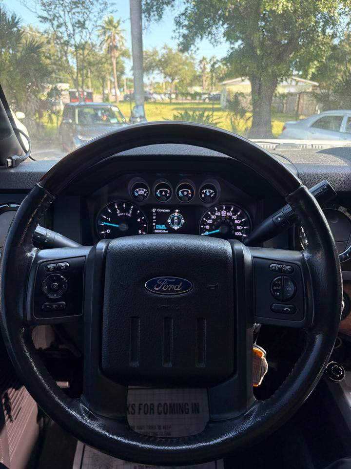 Ford F-250 SD Lariat Crew Cab 4WD 2015