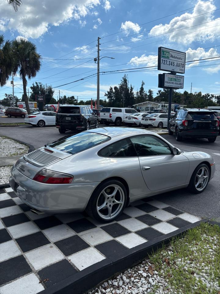 Porsche 911 Carrera Coupe 2004